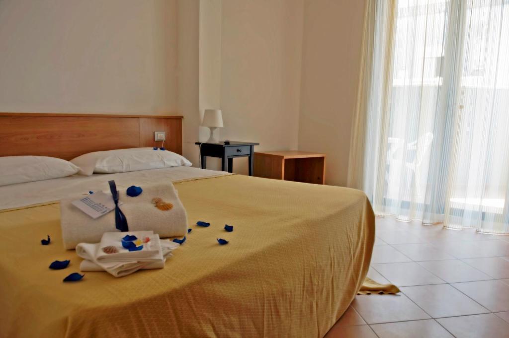 Hotel Leuco' Martinsicuro Bagian luar foto