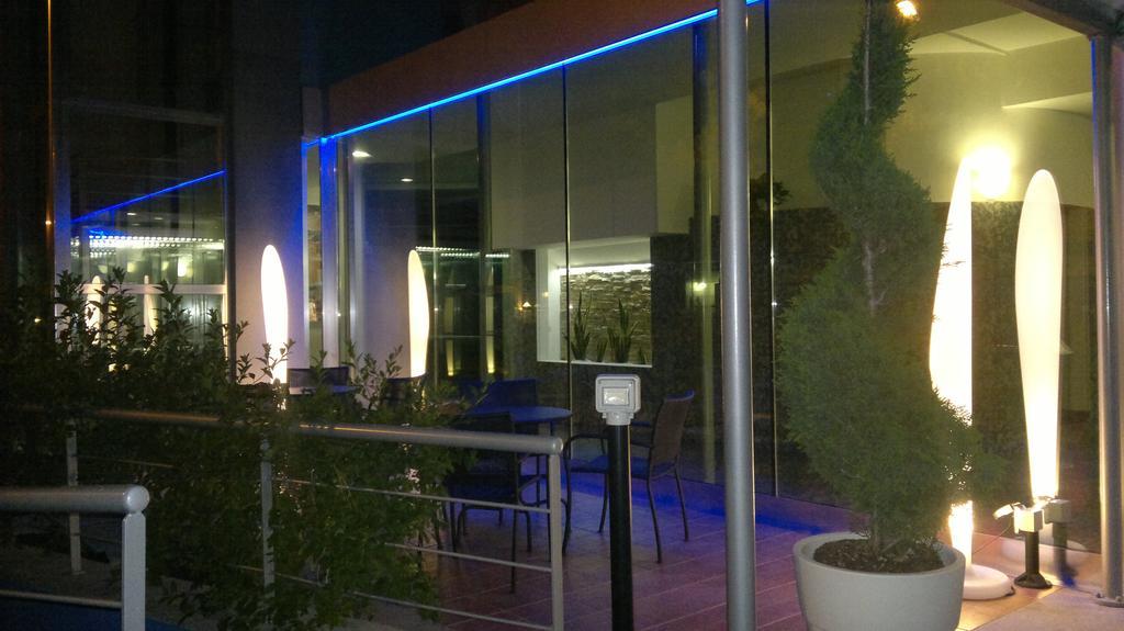 Hotel Leuco' Martinsicuro Bagian luar foto