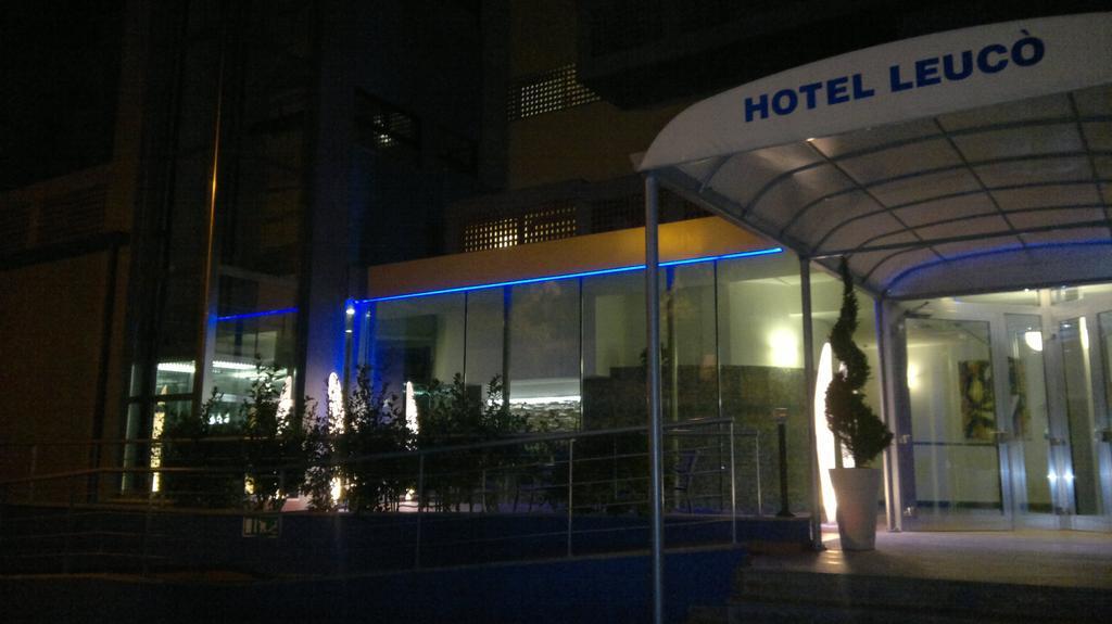 Hotel Leuco' Martinsicuro Bagian luar foto